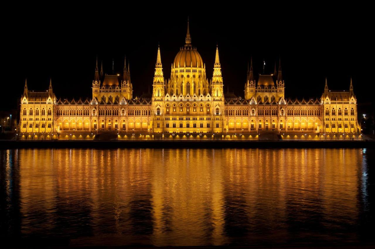Parliament Apartment Budapest Bagian luar foto